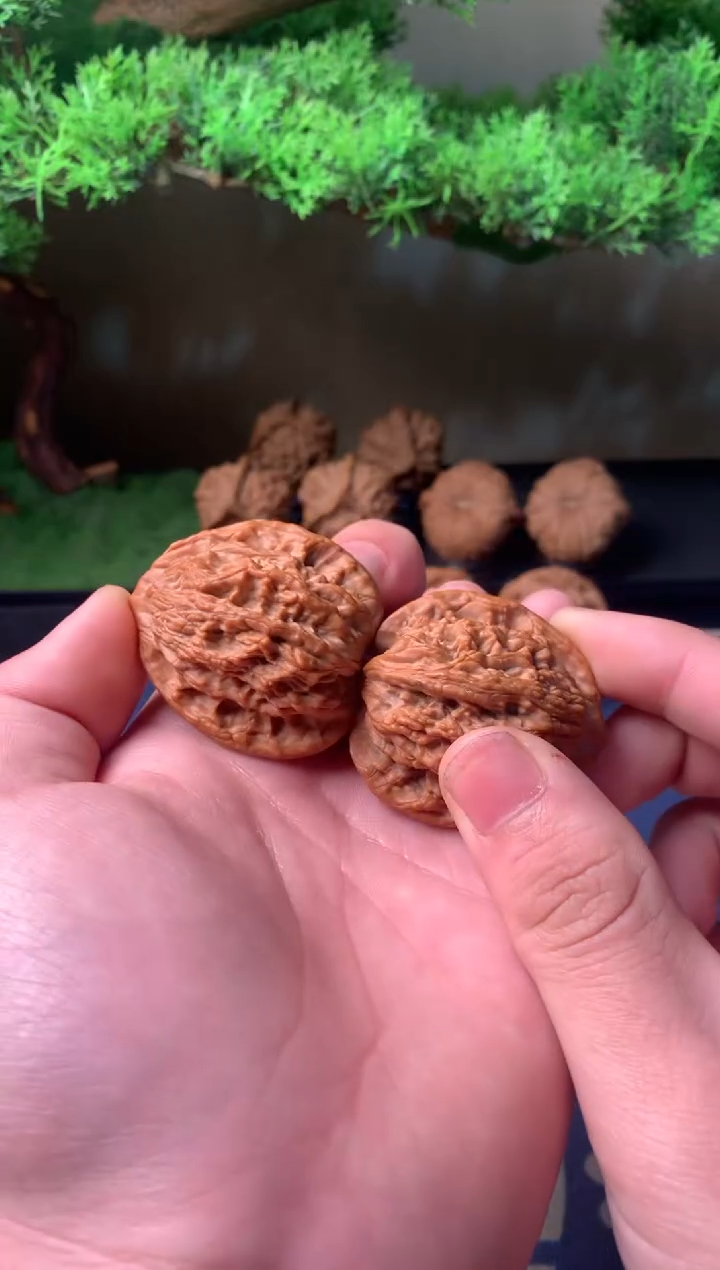 【闪购商品】文玩核桃吊坠42虎头