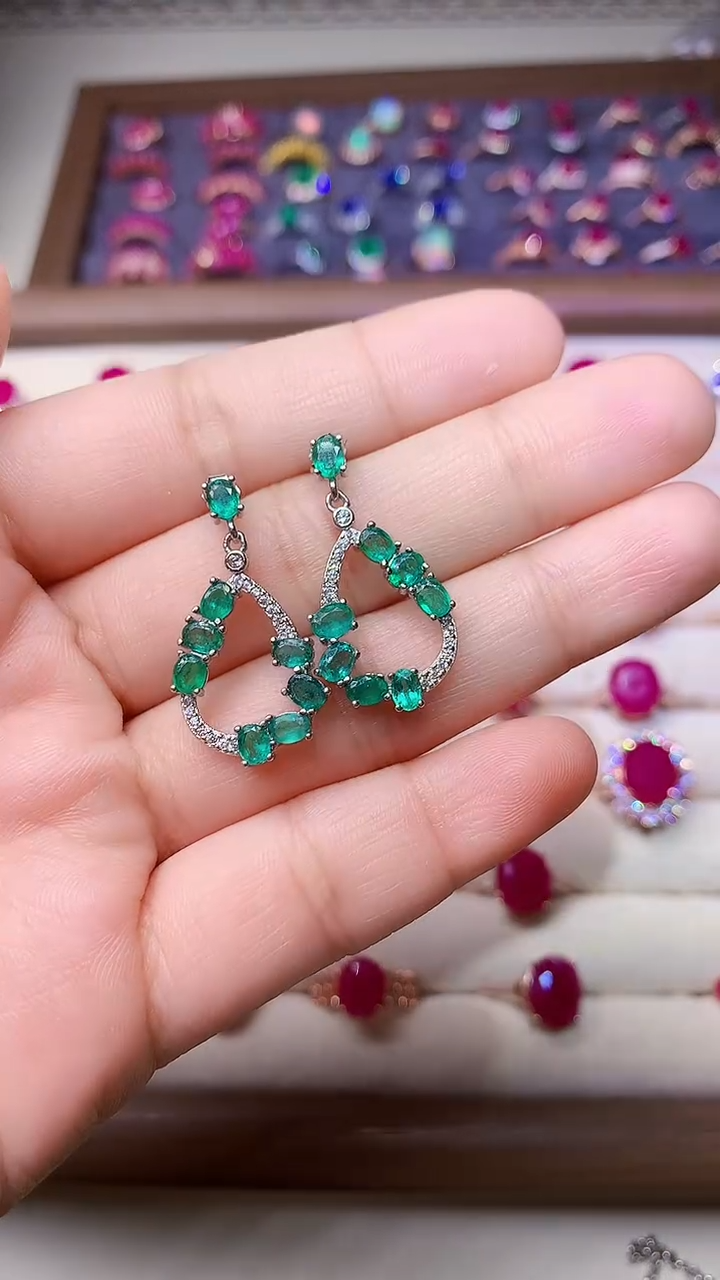 【闪购商品】祖母绿耳饰银S925镶嵌0000