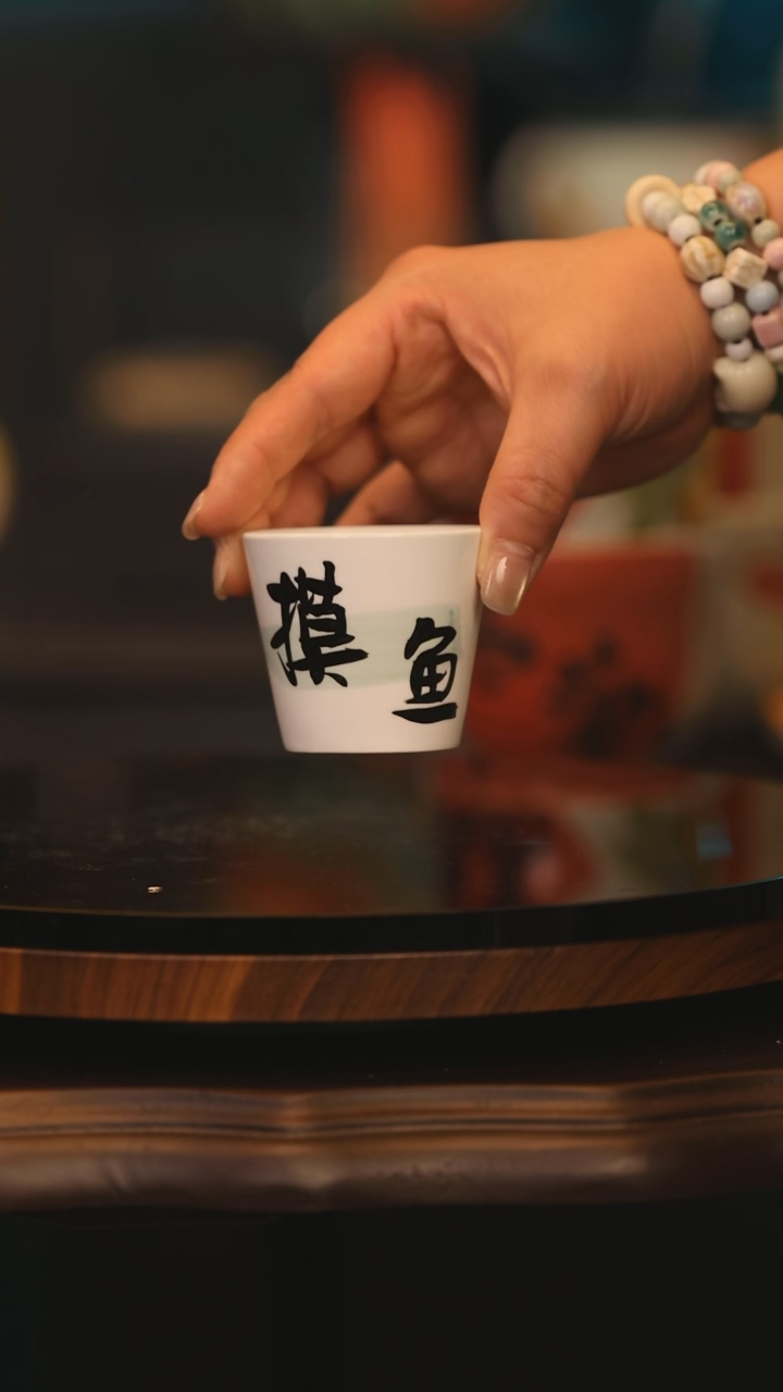 【闪购商品】摆件画片随机景德镇釉下彩绘设计师款陶瓷