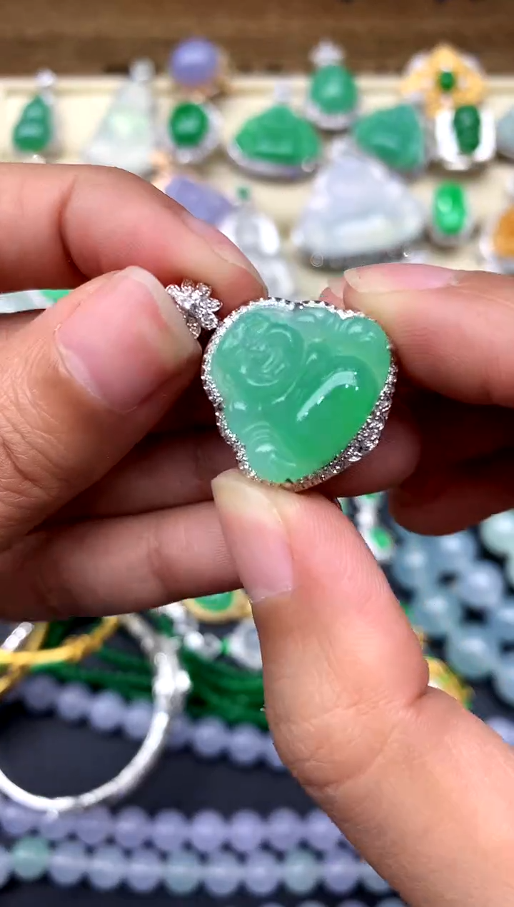 【闪购商品】翡翠颈饰18K金镶嵌310-中国好珍宝