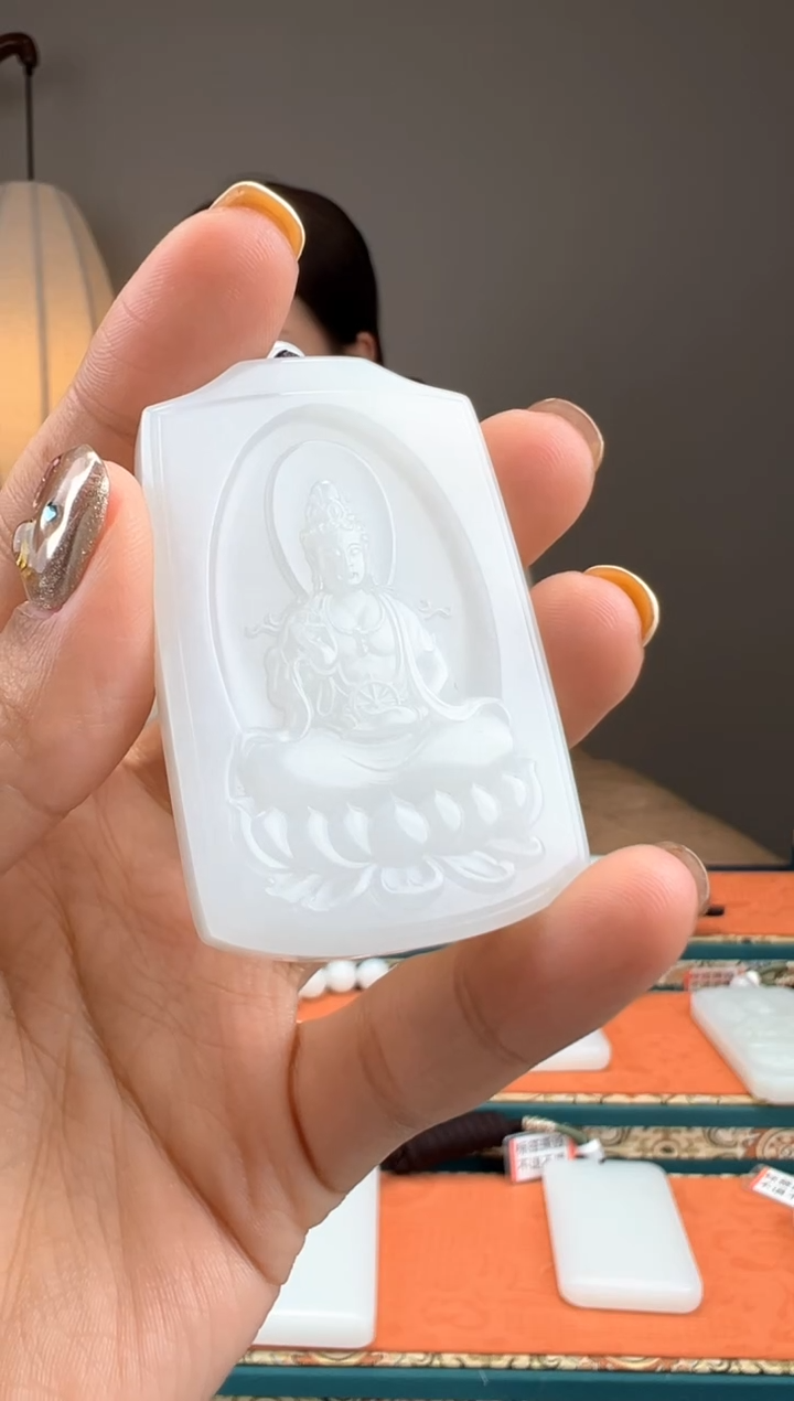 【闪购商品】和田玉颈饰未镶嵌1