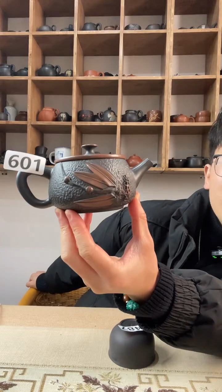 (****)建水紫陶微瑕单壶601
