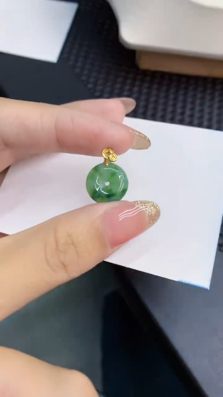 【闪购商品】翡翠银S925镶嵌颈饰            8