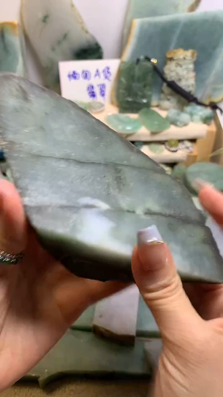 【闪购商品】翡翠挂件未镶嵌缅甸A货翡翠，没有运费险
