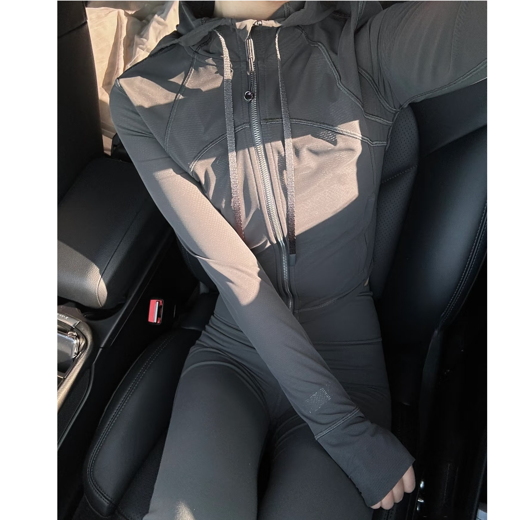 《南油》一样一样define连帽修身瑜伽服