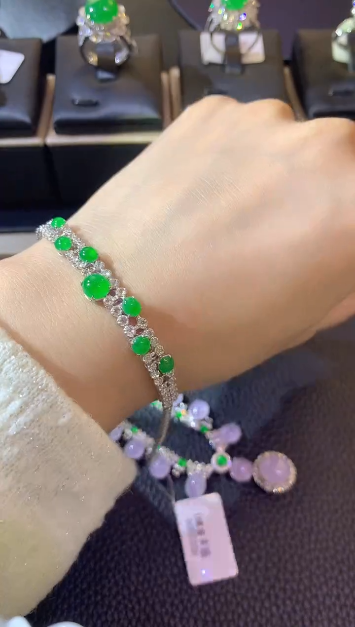 【闪购商品】翡翠手镯18K金镶嵌A45翡翠