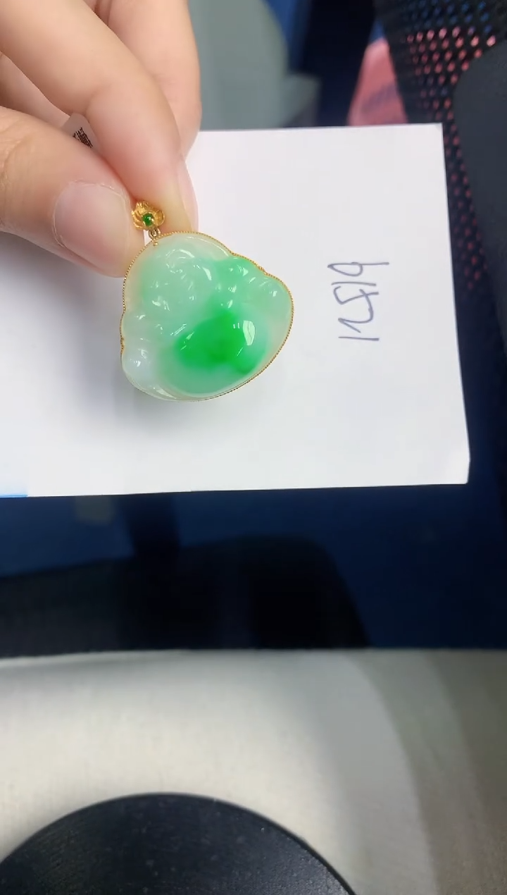 【闪购商品】翡翠颈饰18K金镶嵌000000000