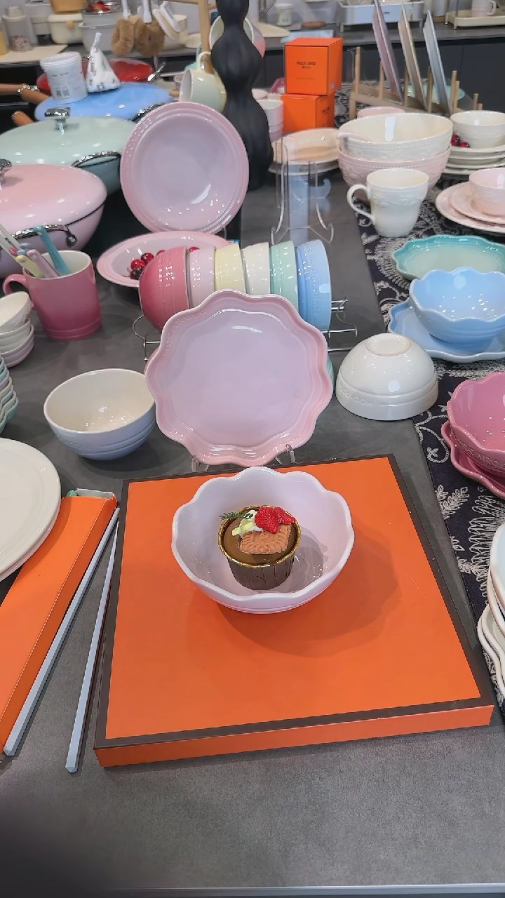 【闪购商品】瓷炻彩花边碗14cm-樱花粉