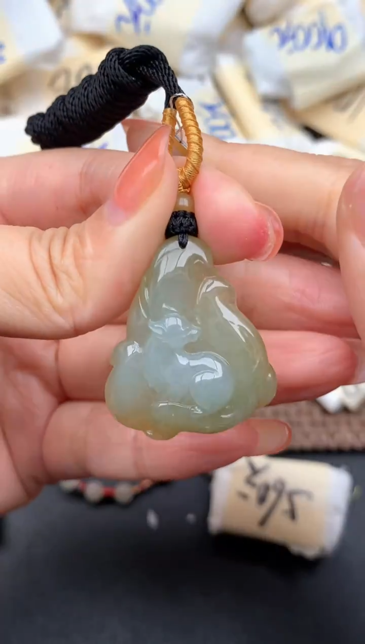 未镶嵌挂件翡翠云*1