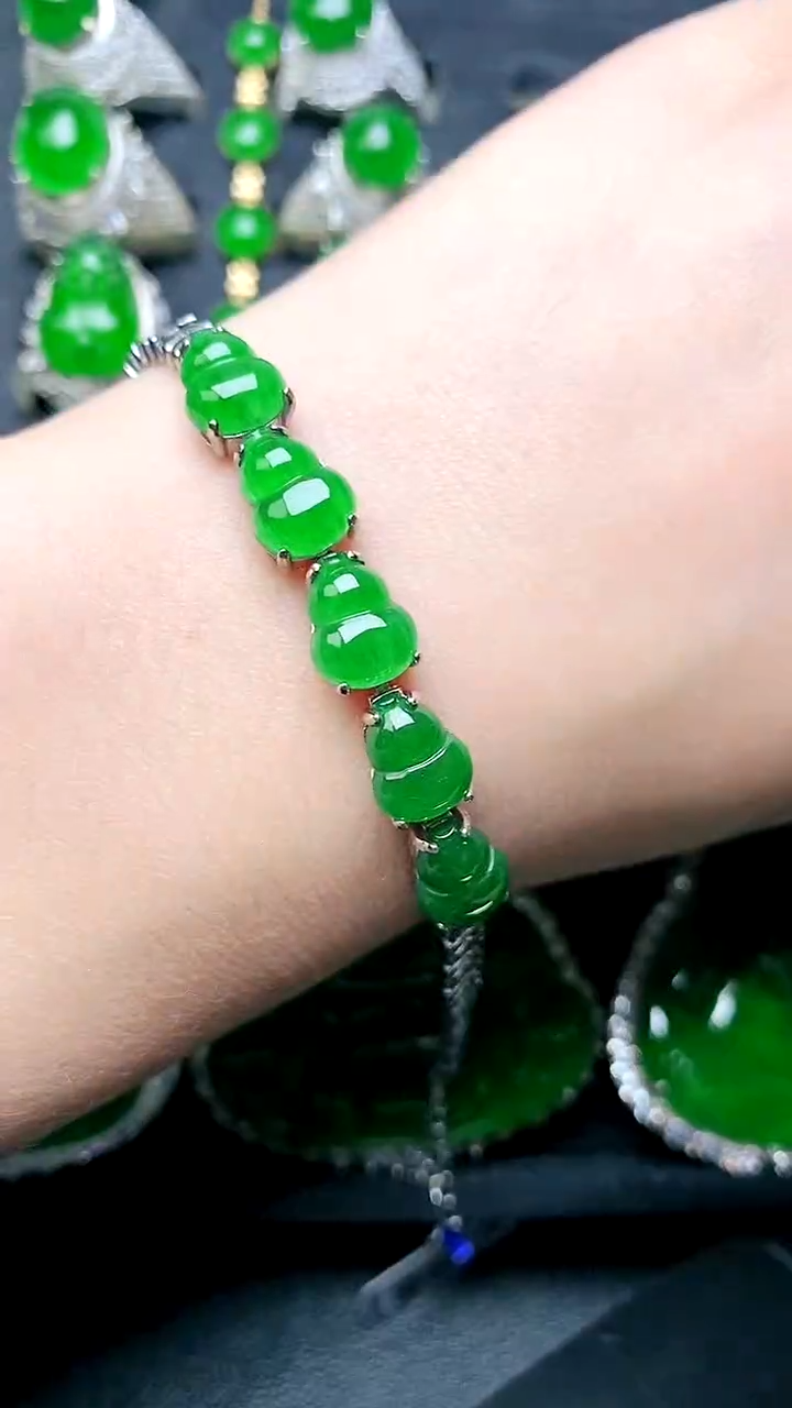 【闪购商品】翡翠手链未镶嵌葫芦手链