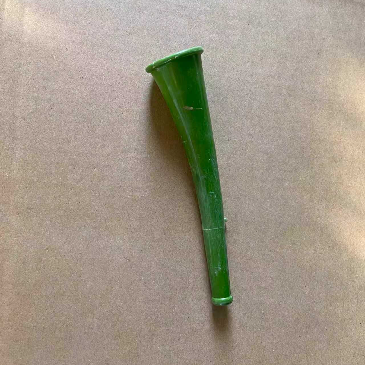 灰色/绿色小喇叭（两款颜色可选择） > 乐器配件 > 其它乐器配件