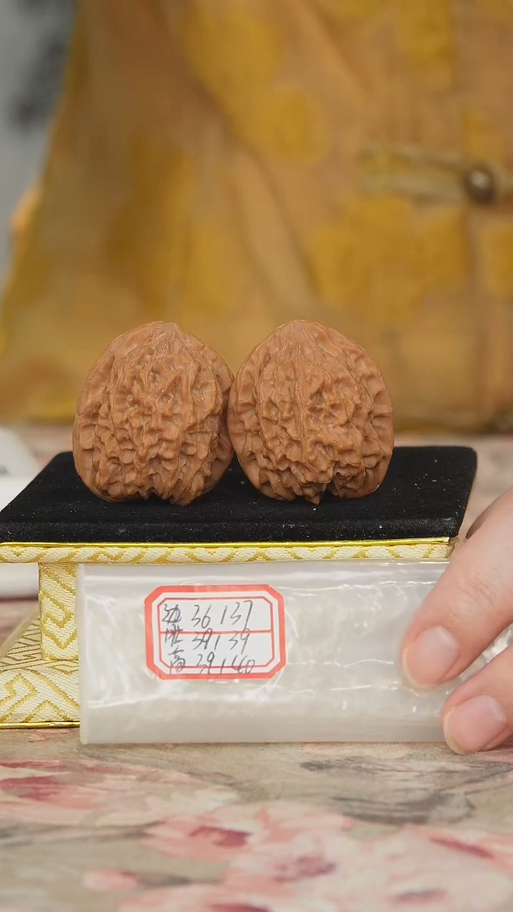 文玩核桃把件非嫁接将军榜有虫眼
