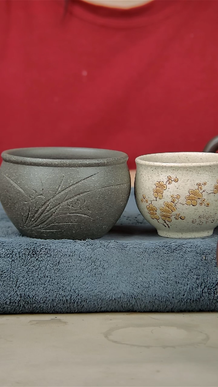 茶壶紫砂两个杯子白玉段蟹壳清杯子