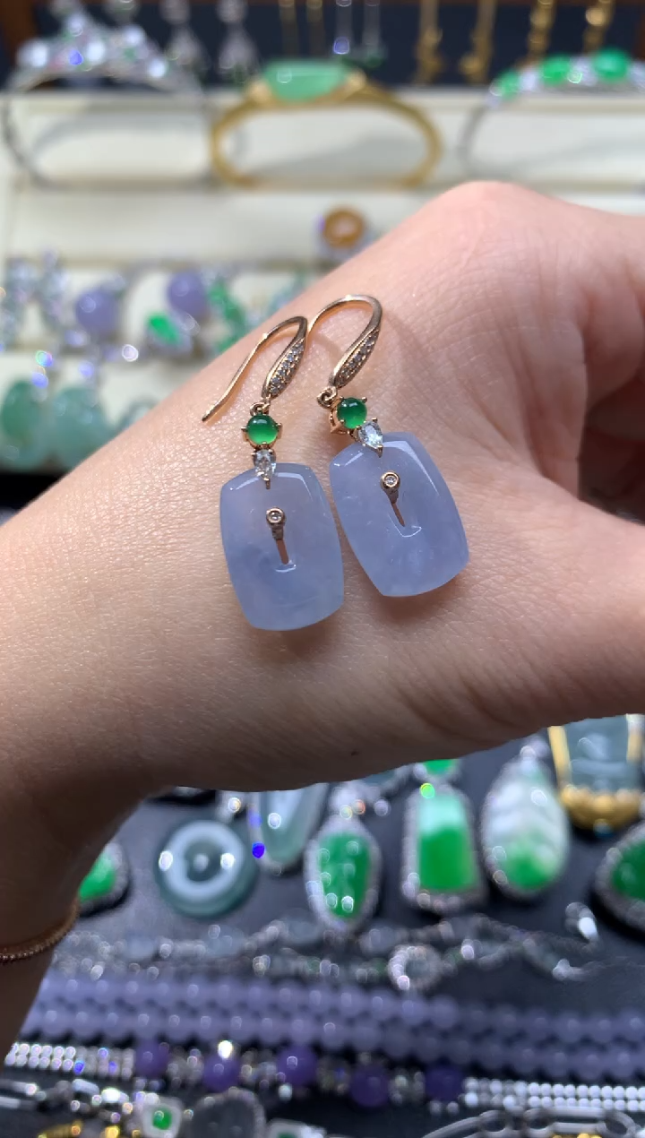 【闪购商品】翡翠颈饰18K金镶嵌耳饰