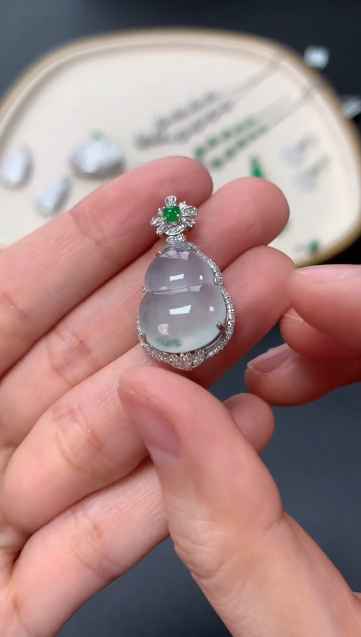 【闪购商品】翡翠吊坠(不含链)18K金镶嵌4980