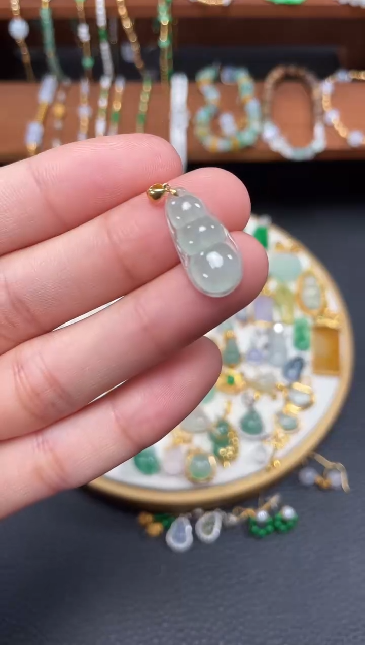 【闪购商品】翡翠吊坠(不含链)18K金镶嵌一个   JK603