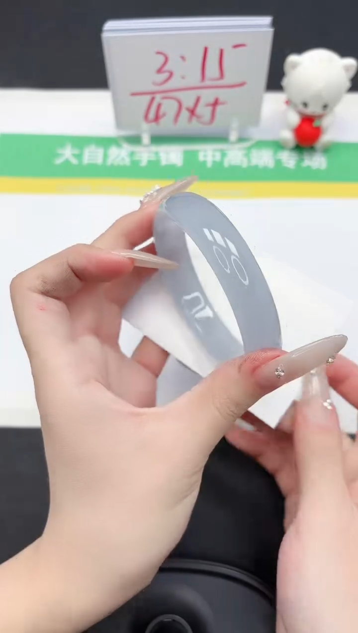 【闪购商品】石英质玉手镯未镶嵌261-60.6