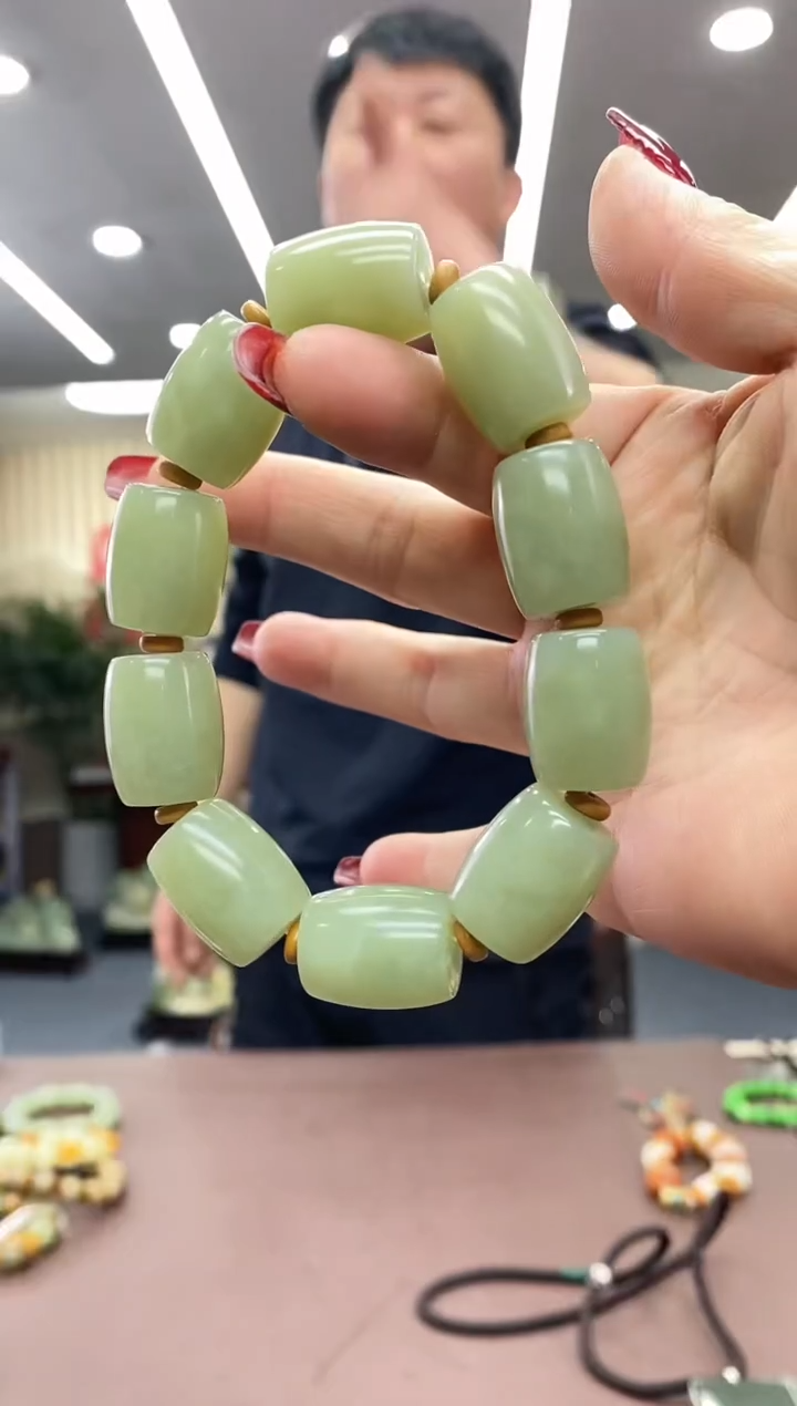 【闪购商品】透闪石质玉手串未镶嵌手串