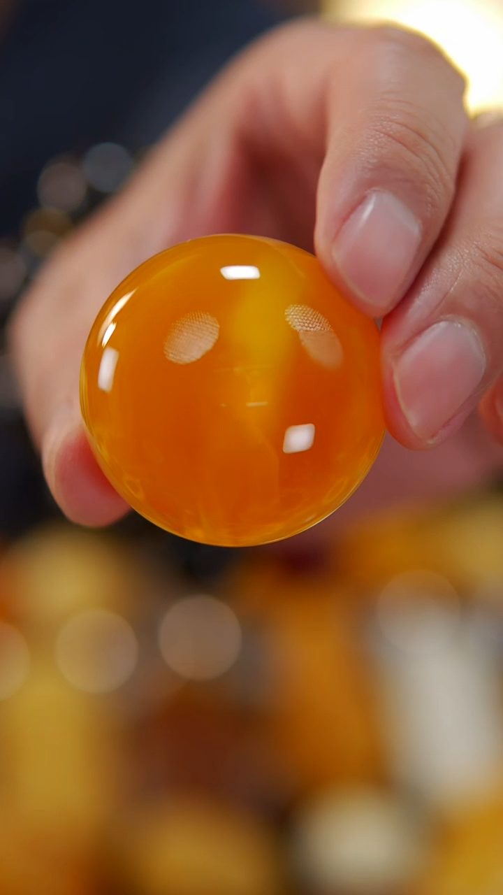 【闪购商品】蜜蜡裸石未镶嵌40.7焦皮溶洞单珠38.02