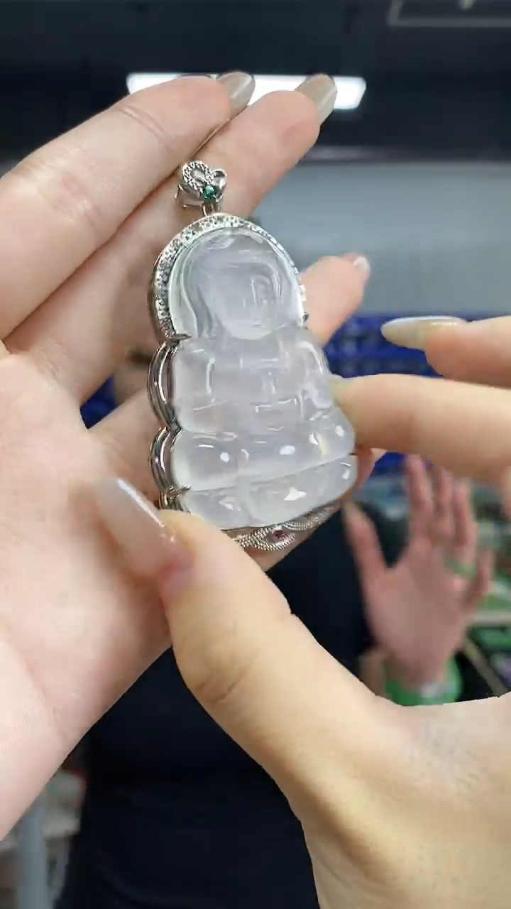 颈饰未镶嵌翡翠多样性发其一颜色微差