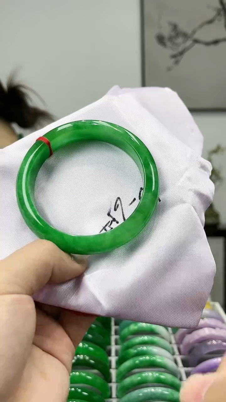 【闪购商品】砖雕s22 正阳绿轮胎手镯 60-65