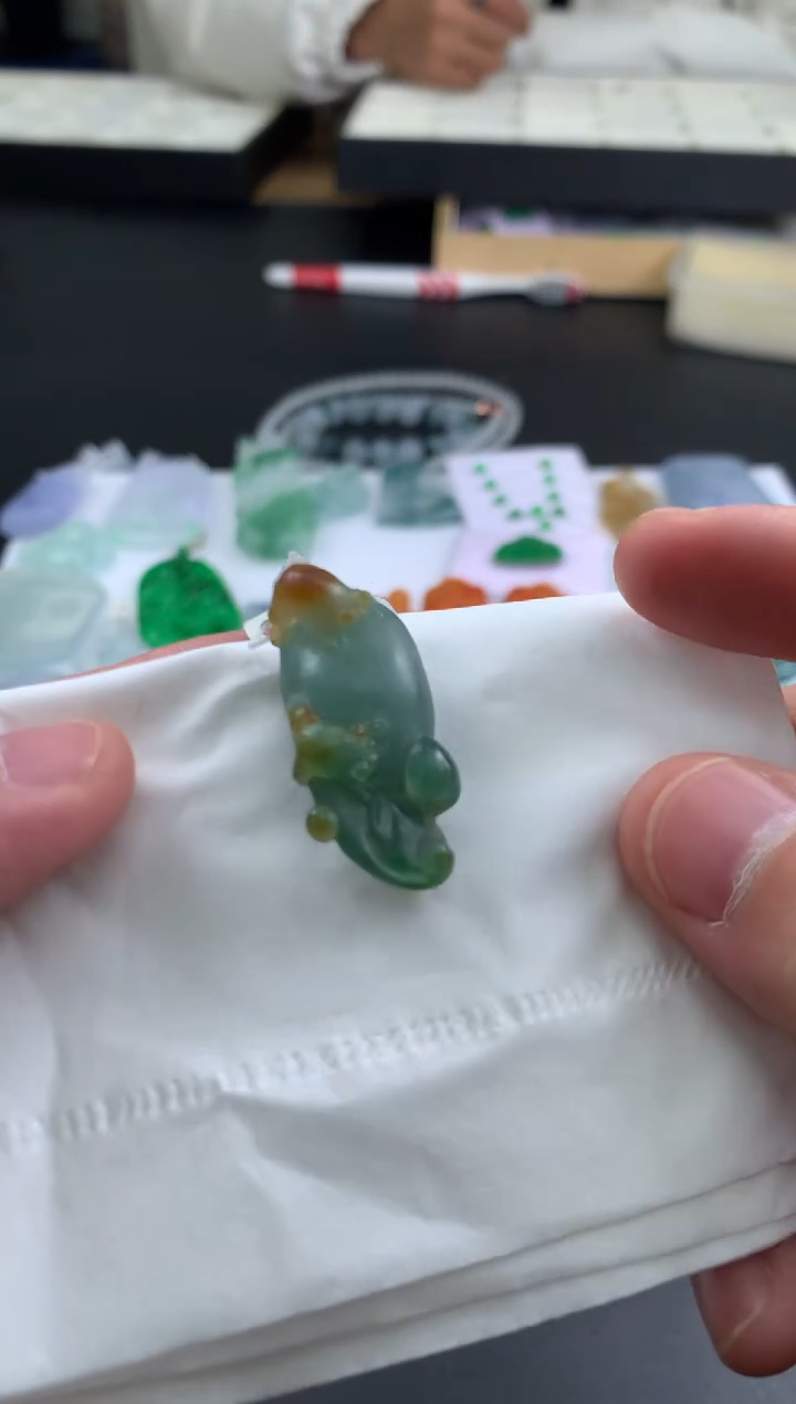 【闪购商品】定制翡翠未镶嵌翡翠