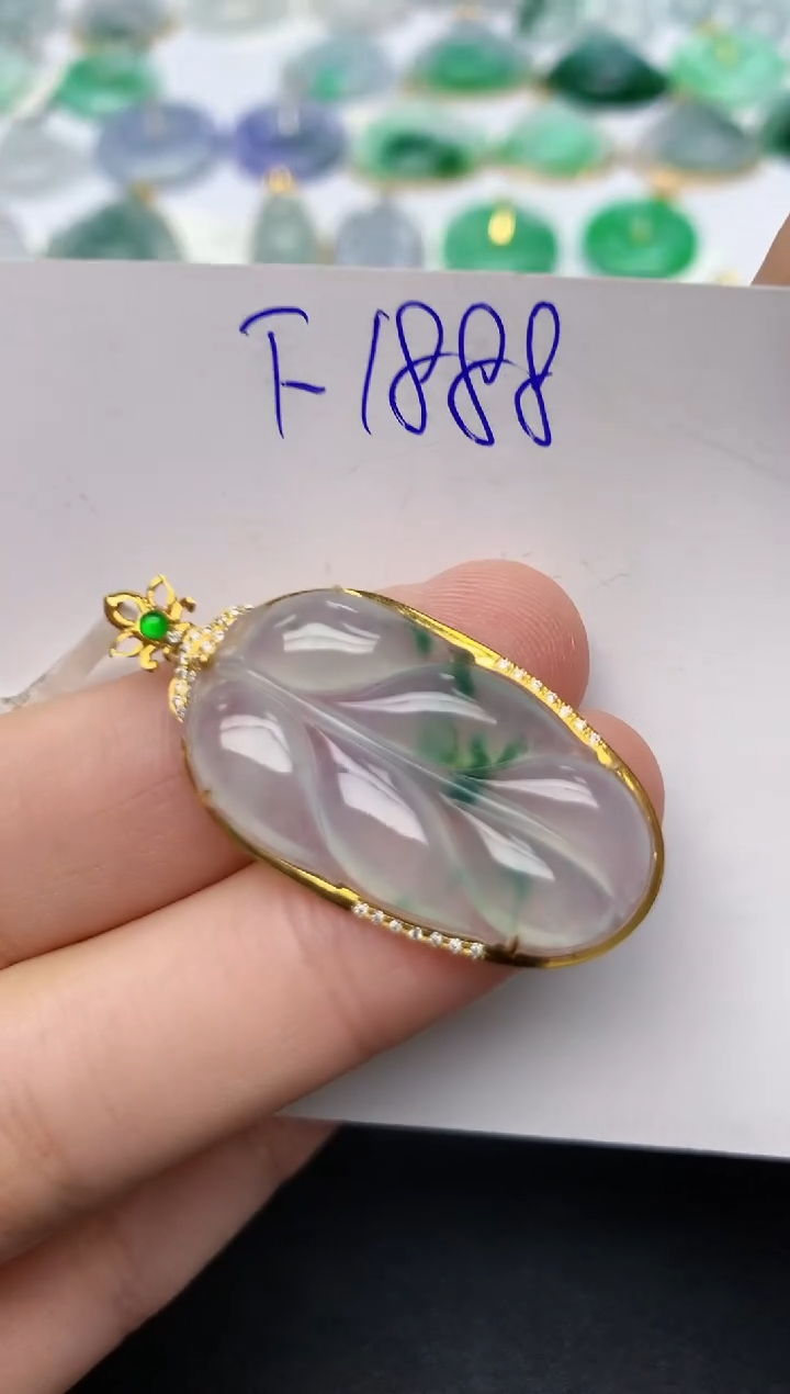 颈饰18K金镶嵌翡翠天然缅甸A货翡翠百元以上9元证书费自理