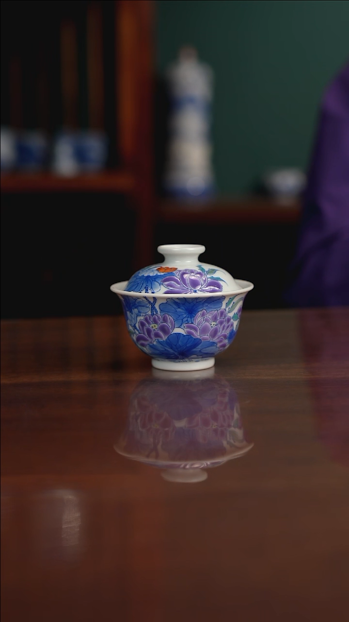 空山明月 新斗彩 荷花