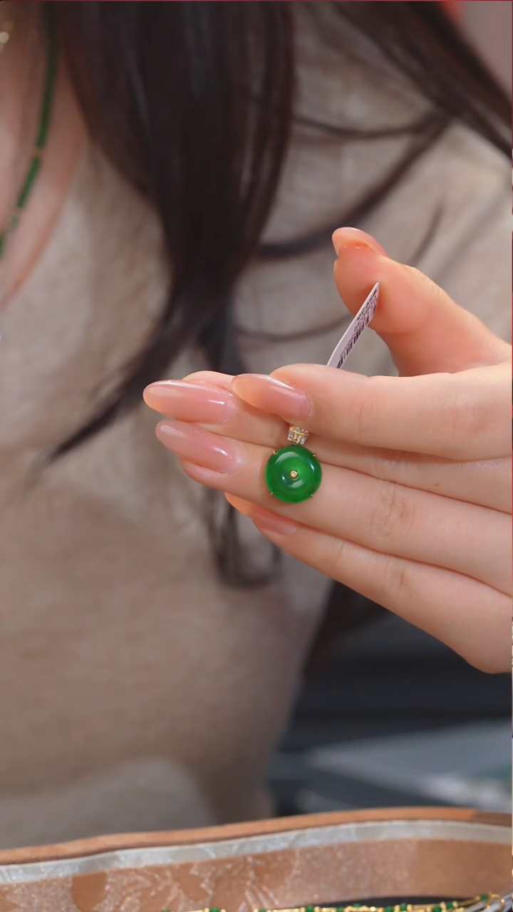 【闪购商品】翡翠吊坠(不含链)18K金镶嵌多样性发@@W5936