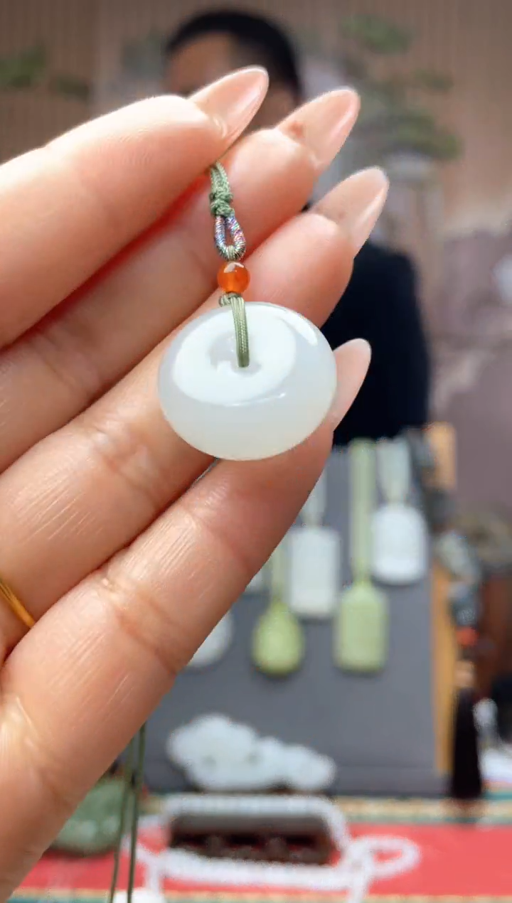 【闪购商品】和田玉颈饰未镶嵌一