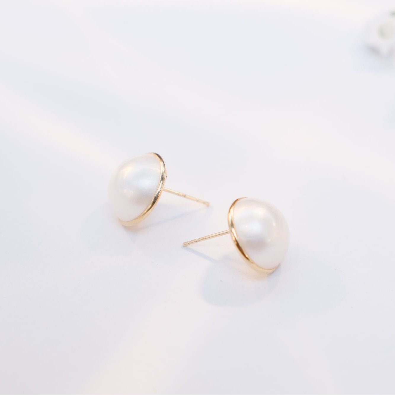 海水马贝珍珠13-14mm18k金简包耳钉