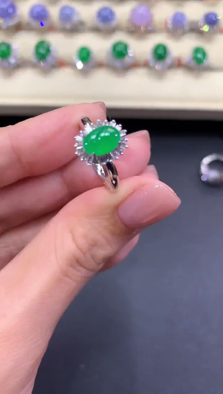 【闪购商品】翡翠戒指18K金镶嵌a161