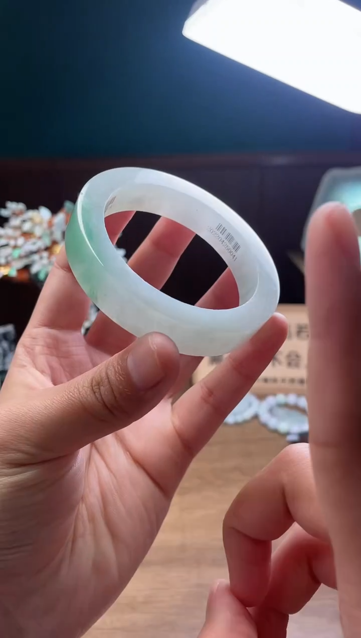 【闪购商品】定制翡翠手镯未镶嵌定制