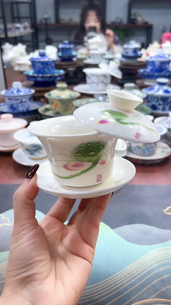 【闪购商品】小号莲藕悬停盖碗