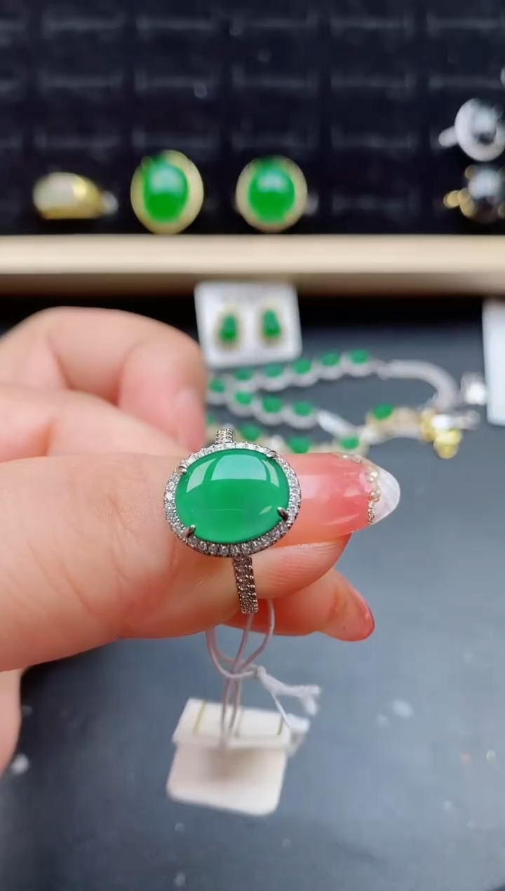 【闪购商品】翡翠戒指银S925镶嵌12121