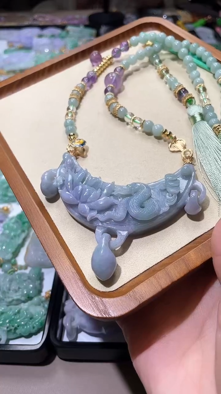 【闪购商品】翡翠颈饰未镶嵌吊坠