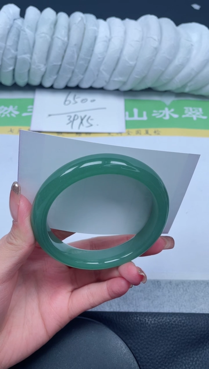 【闪购商品】石英质玉手镯未镶嵌A338-61+