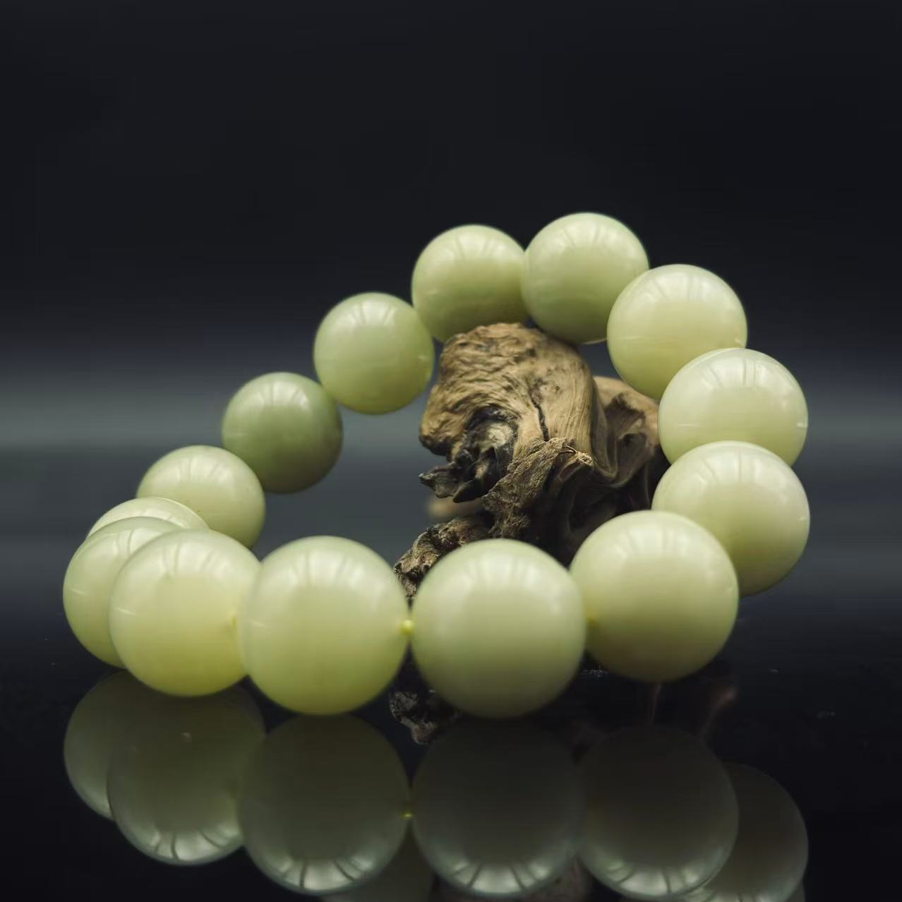 和田玉黄口圆珠手串（16mm）1744