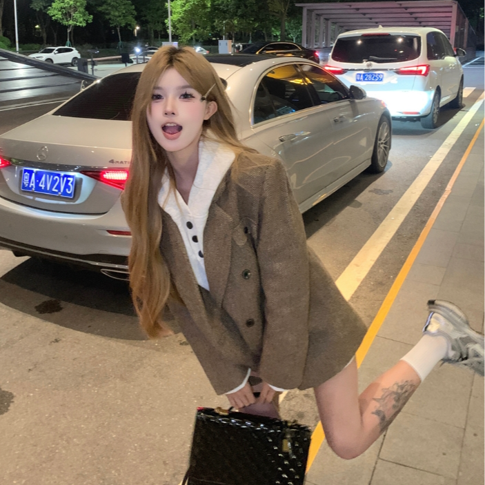  高级感女秋毛呢西装外套连帽卫衣裙秋季西装两件套套装