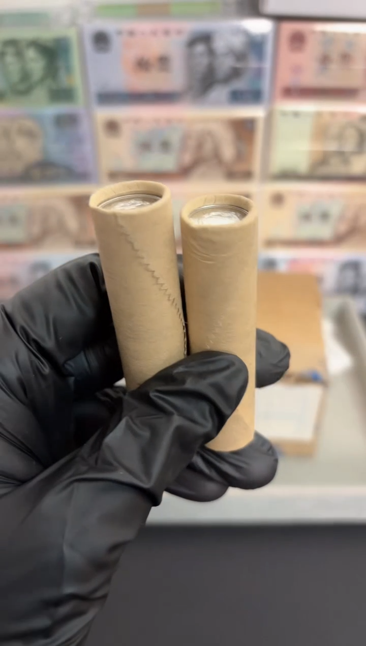 整卷 法定货币原光原卷原厂封装 061