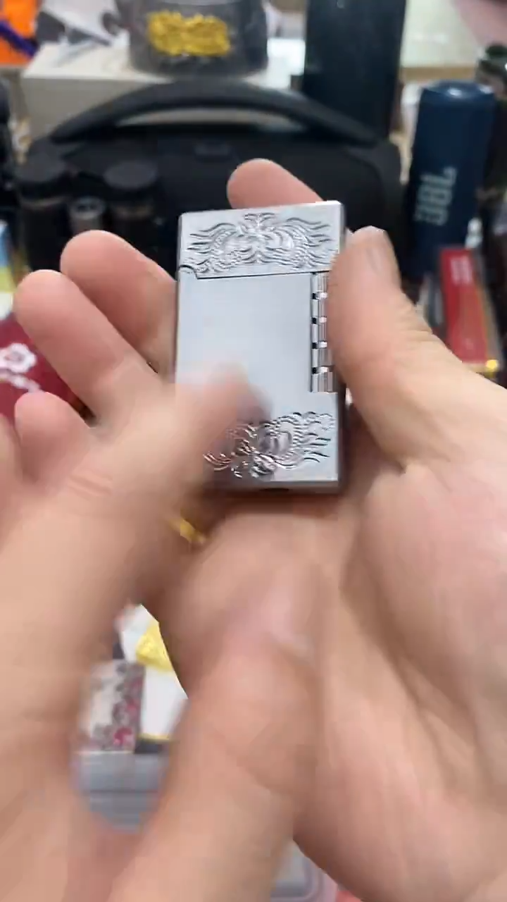 瓷片闪购商品 如图所示