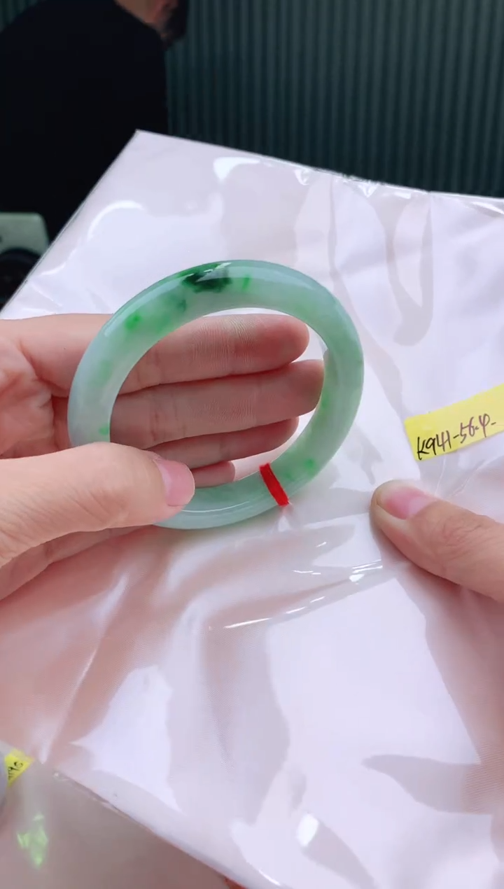 未镶嵌手镯翡翠56