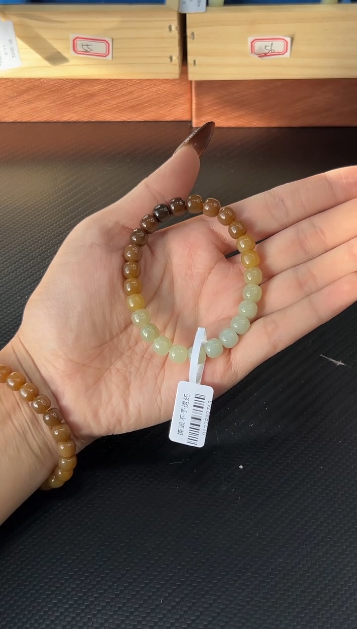 未镶嵌手串和田玉i**e若羌微色差卡7*8 