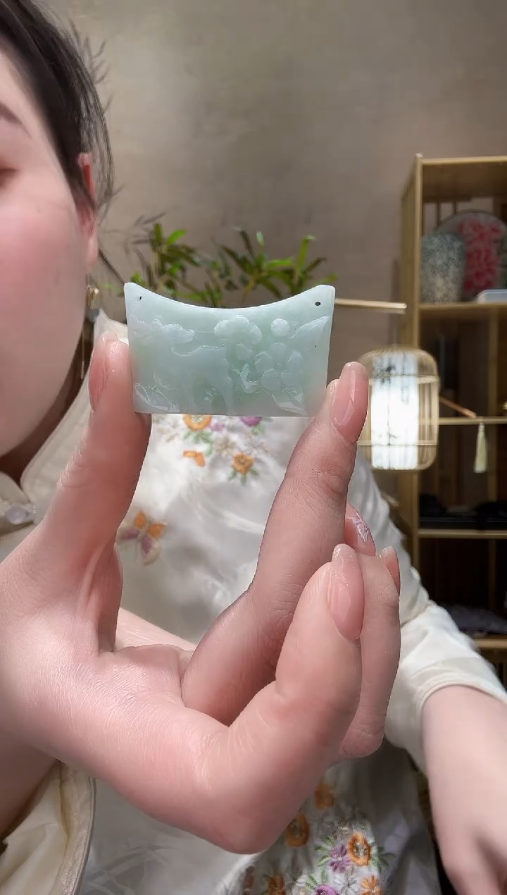 【闪购商品】翡翠颈饰未镶嵌吊坠