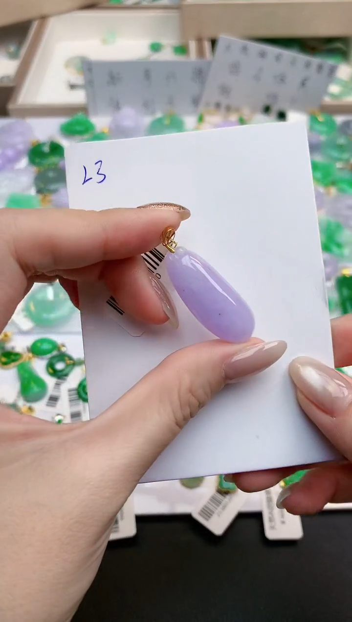 颈饰18K金镶嵌翡翠天然缅甸A货翡翠