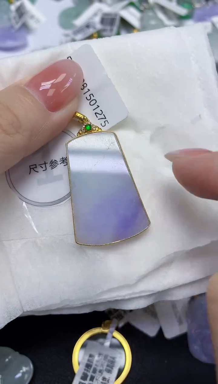 颈饰18K金镶嵌翡翠天然缅甸翡翠A货多样性发一件