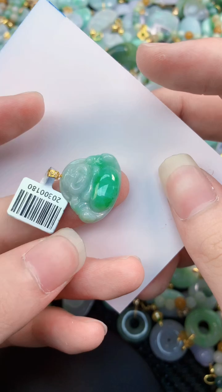 翡翠未镶嵌吊坠(不含链)        1