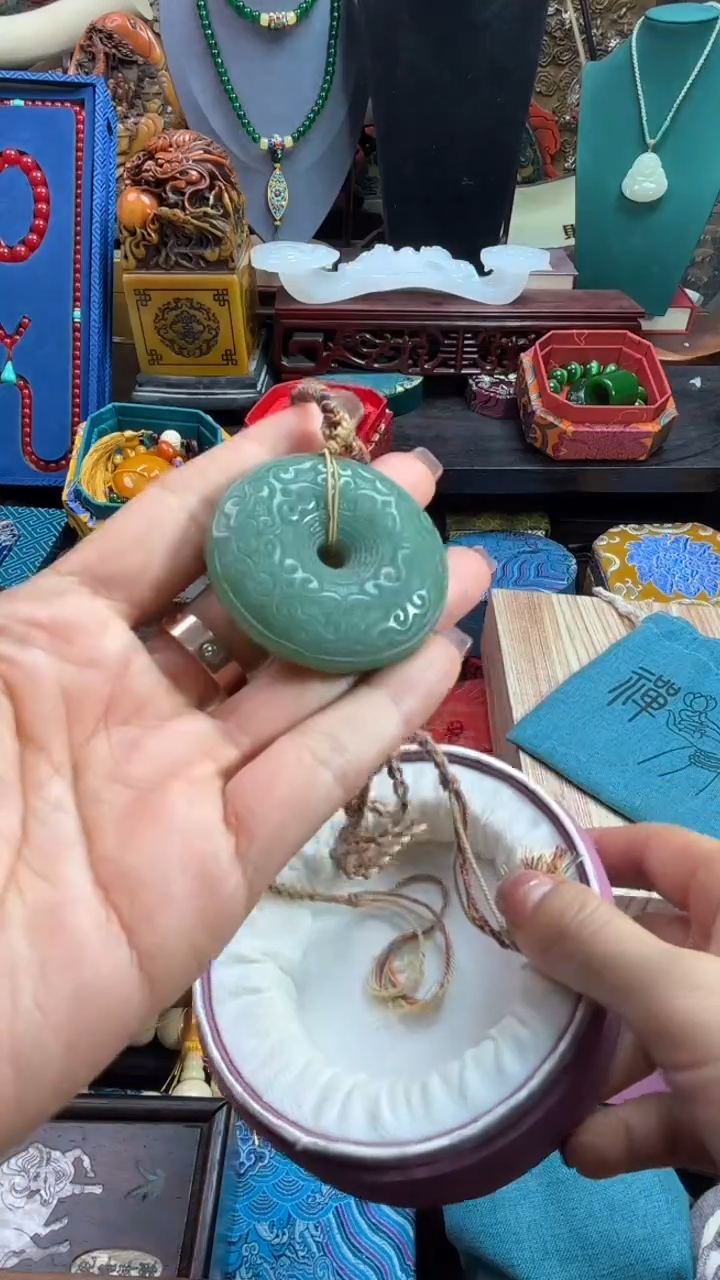 【闪购商品】和田玉687786867未镶嵌867786876876867