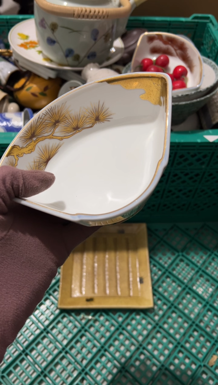 爱****）爱心  中古商品默认瑕疵完美主义慎拍