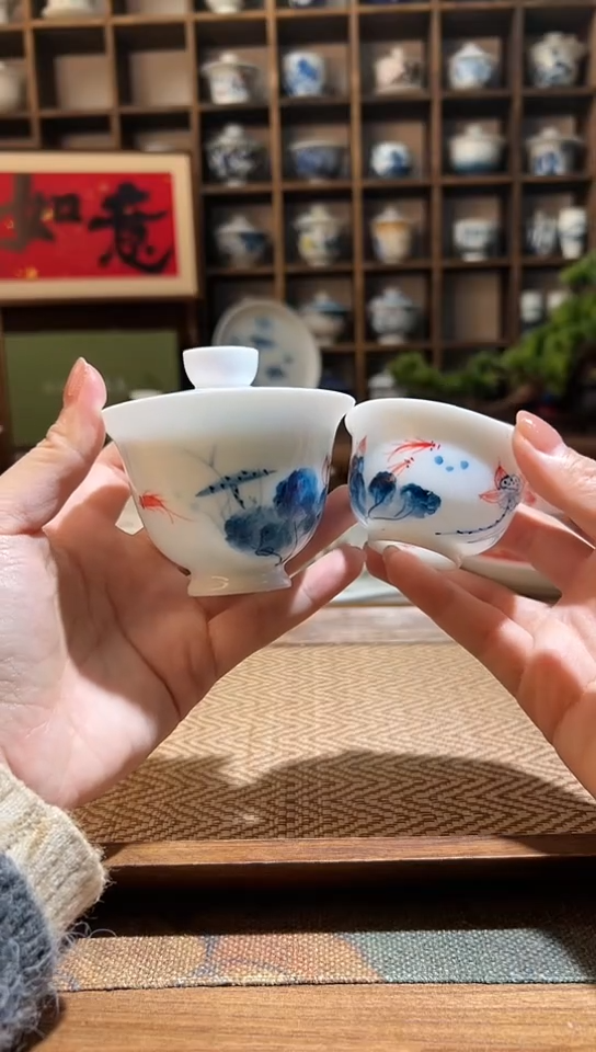 【闪购商品】手绘荷花锦鲤小盖碗+送一杯